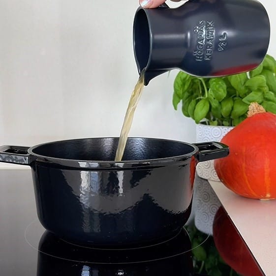 Cremig, leicht, unwiderstehlich - die luftigste Marroni-Schaumsuppe für Geniesser