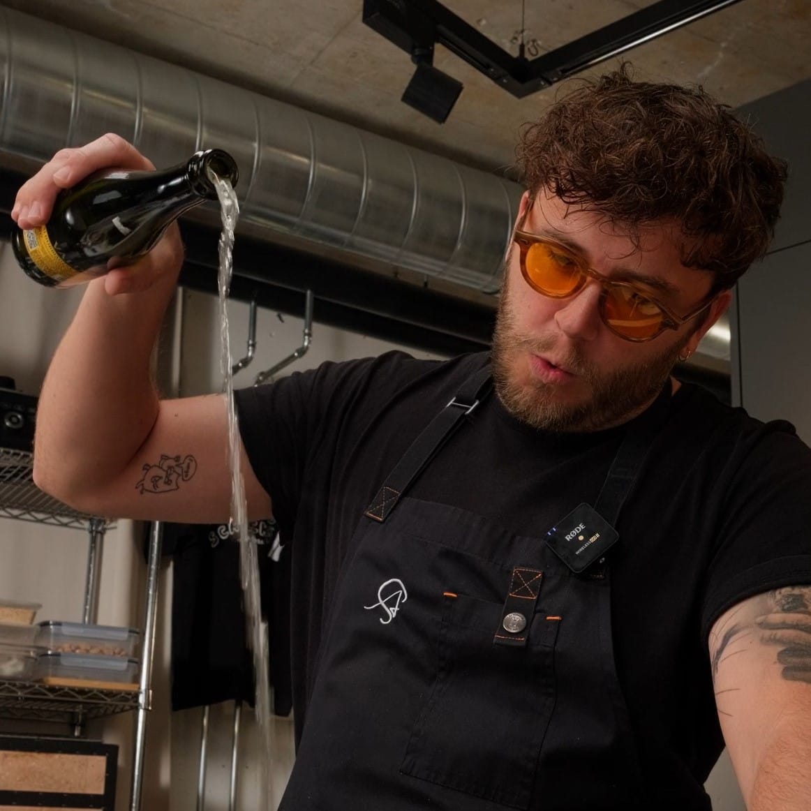 Fondue moitié-moitié au fromage avec truffe noire – un rêve dans le caquelon !